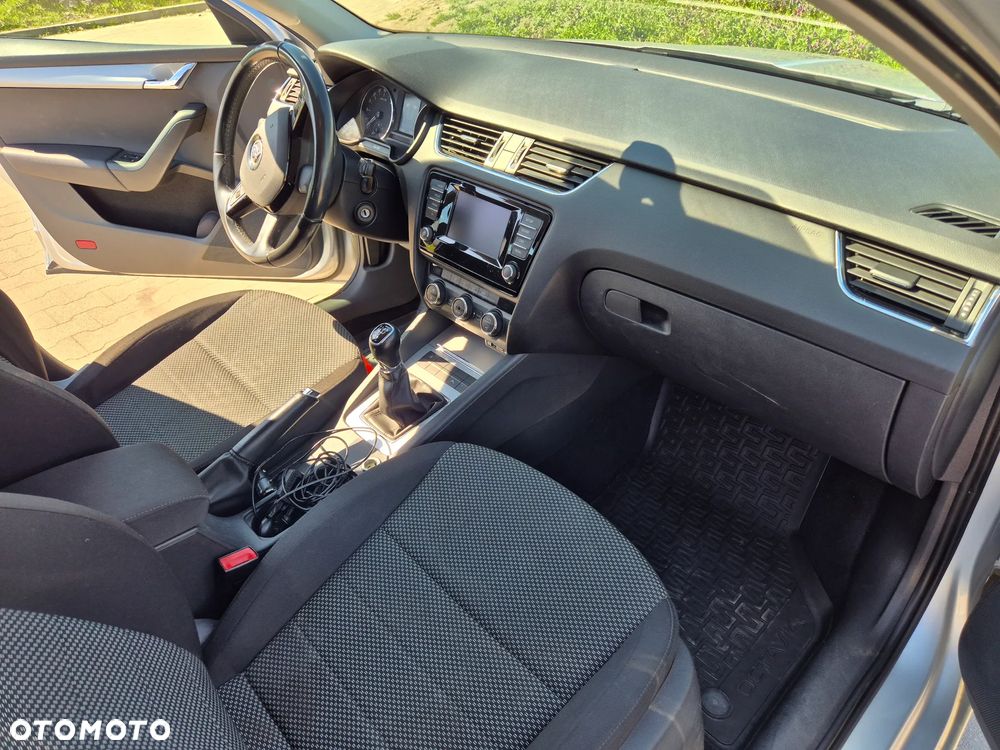 Skoda Octavia 1.6 TDI Ambition - 8