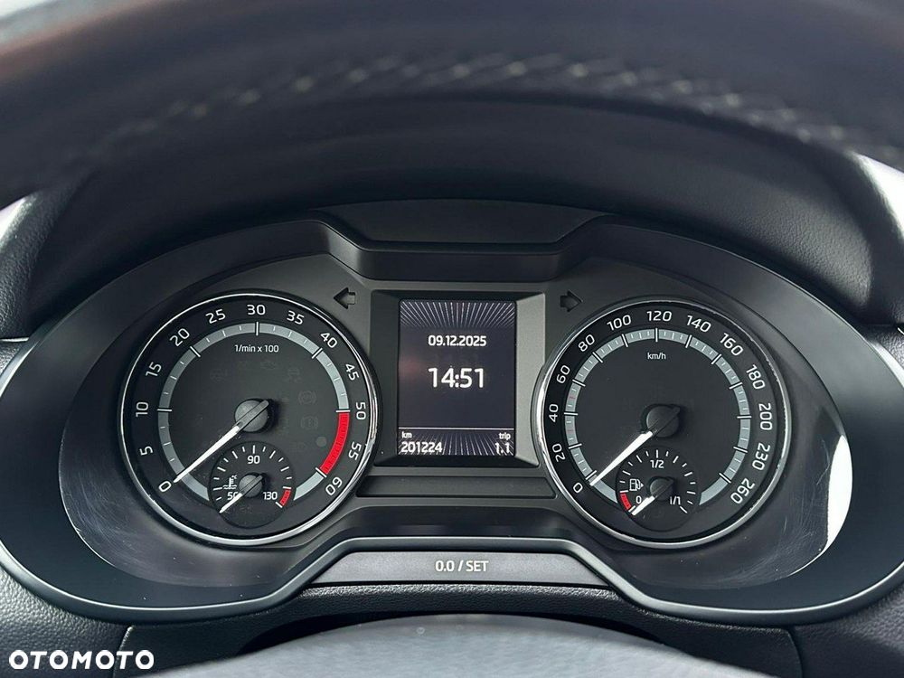 Skoda Octavia 2.0 TDI 4x4 DSG Scout - 20