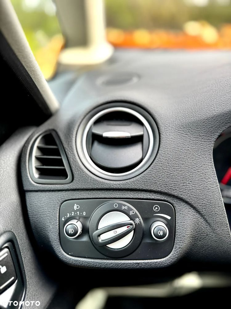 Ford S-Max - 29