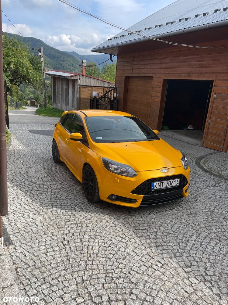 Ford Focus ST - 3