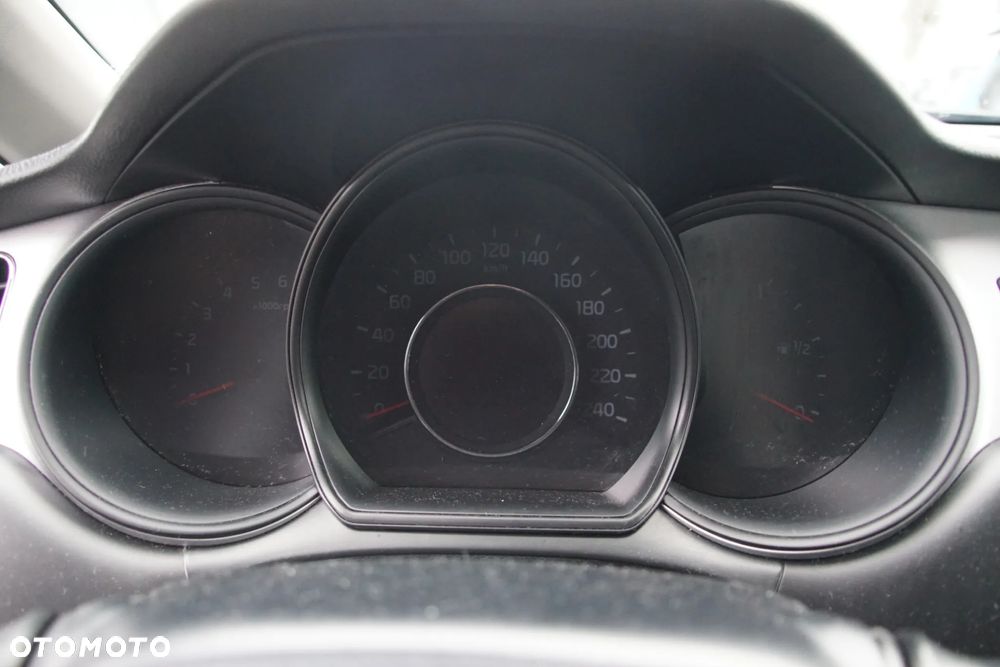 Auto na części - Kia ProCeed Pro_cee'd II 1.6 CRDI 110 KM D4FB WDJ6 WK 2014R Silnik Skrzynia Drzwi Klapa Błotnik Zderzak Lampa Szyba Lusterko Deska Kokpit Sterownik Moduł Czujnik Licznik Kierownica Panel - 11