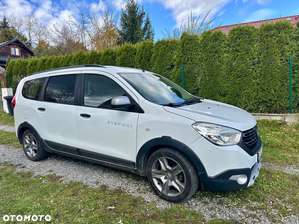 Dacia Lodgy 1.6 SCe Stepway S&S - 1