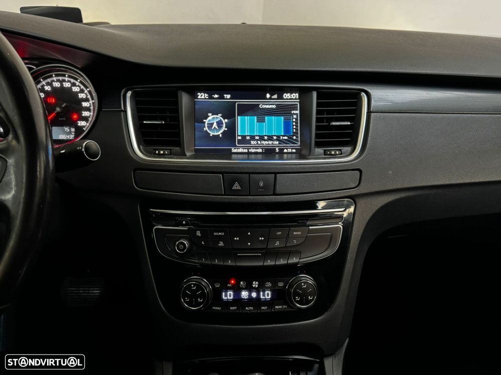 Peugeot 508 2.0 HDi Hybrid4 2-Tronic - 30