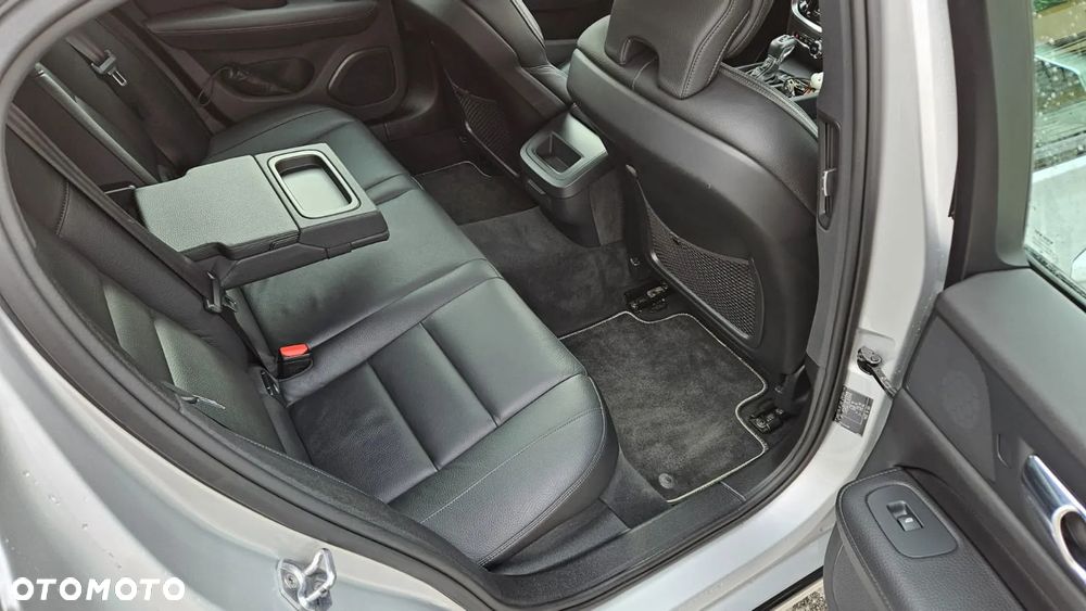 Volvo S60 T4 R-Design First Edition - 21