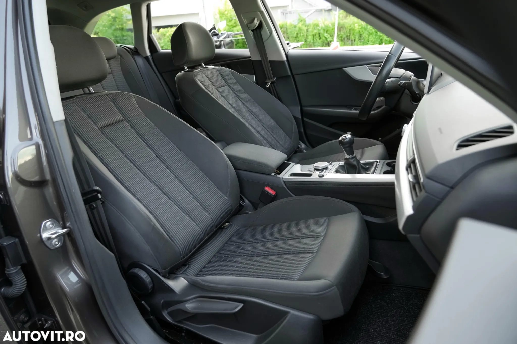 Audi A4 Avant 2.0 TDI ultra - 15