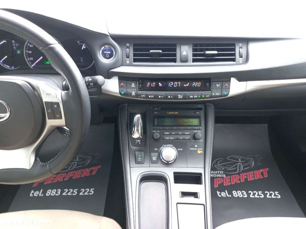 Lexus CT - 21