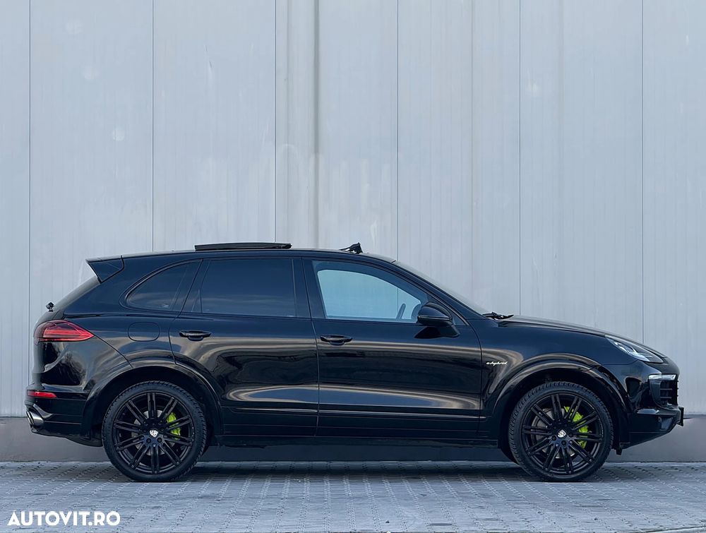Porsche Cayenne S E-Hybrid Platinum Edition - 10