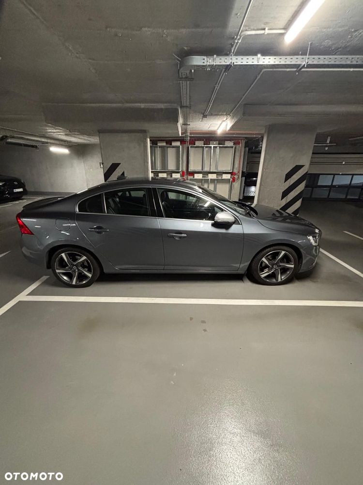 Volvo S60 T5 Drive-E R-Design Momentum - 3