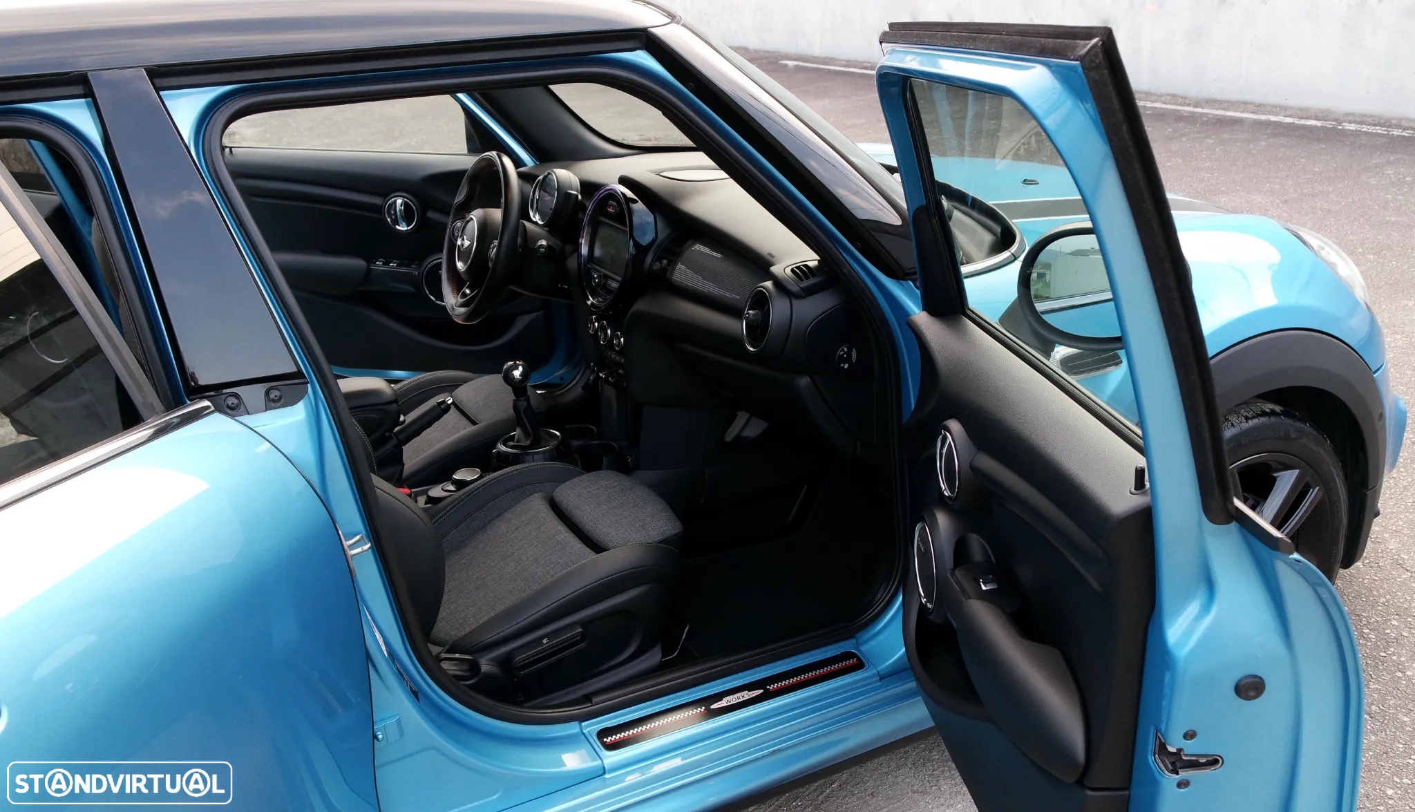 MINI 5 Portas Cooper D - 52