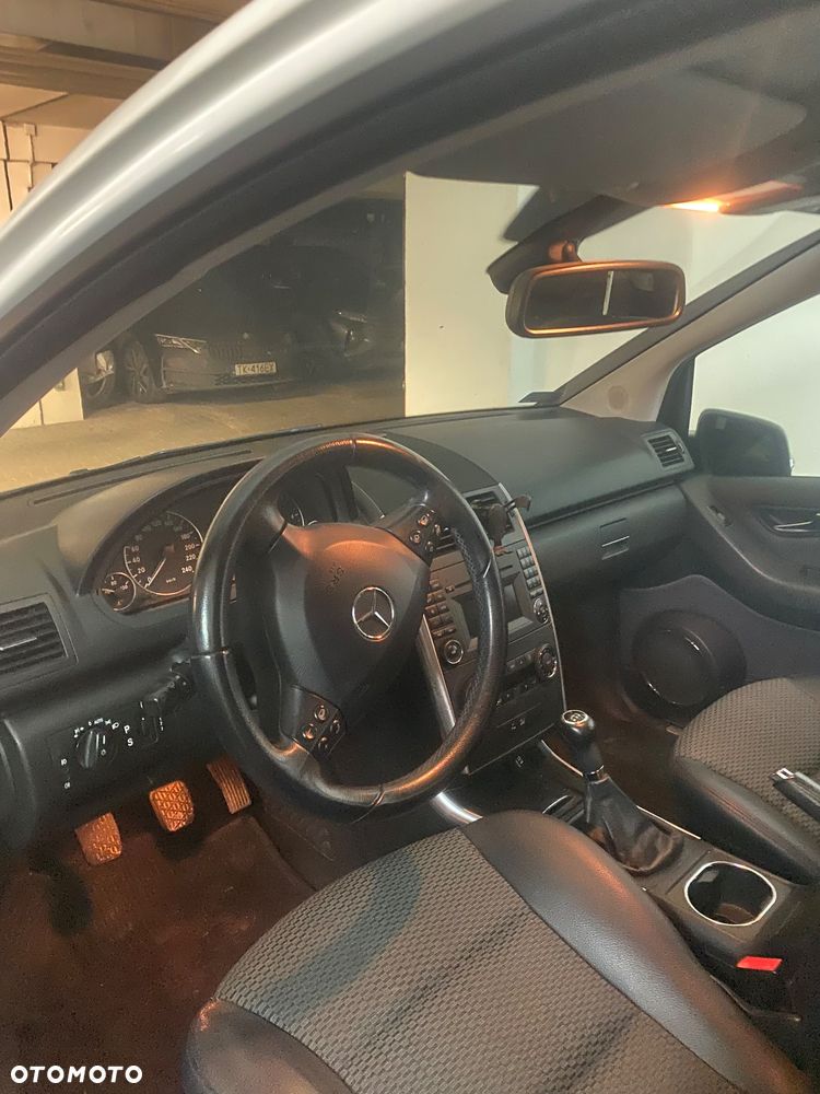 Mercedes-Benz Klasa A 180 CDI Avantgarde - 8