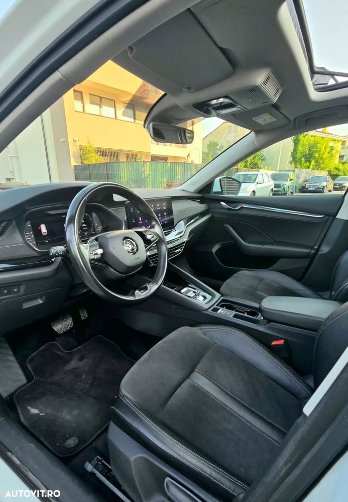 Skoda Octavia 2.0 TDI ELEGANCE DSG - 8