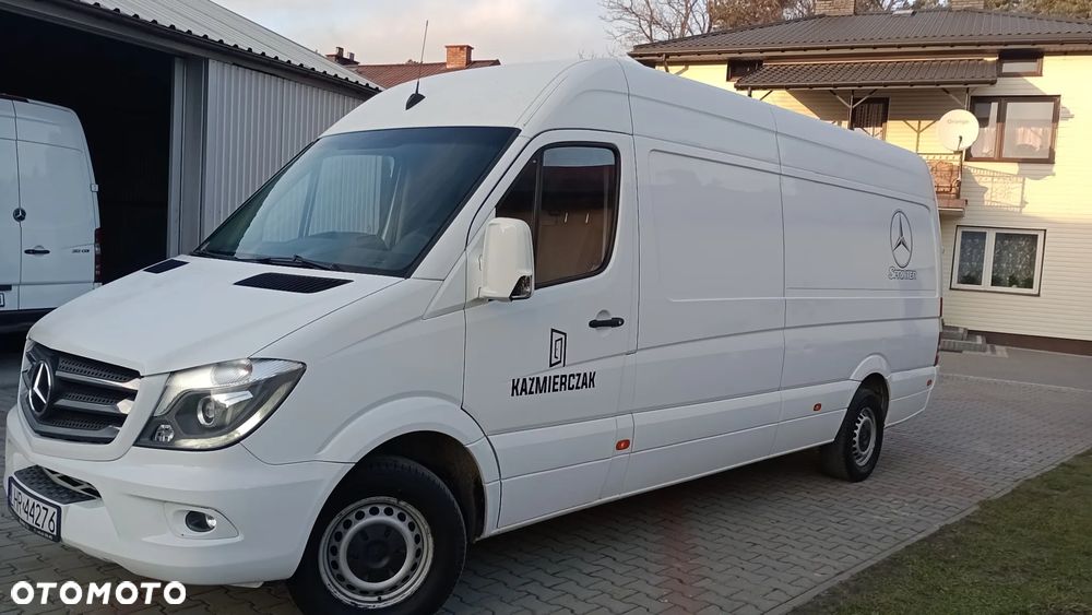 Mercedes-Benz Sprinter - 2