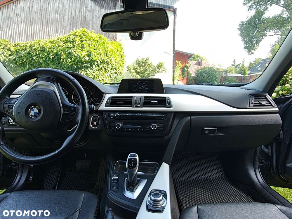 BMW Seria 3 320d Efficient Dynamics Edition - 11