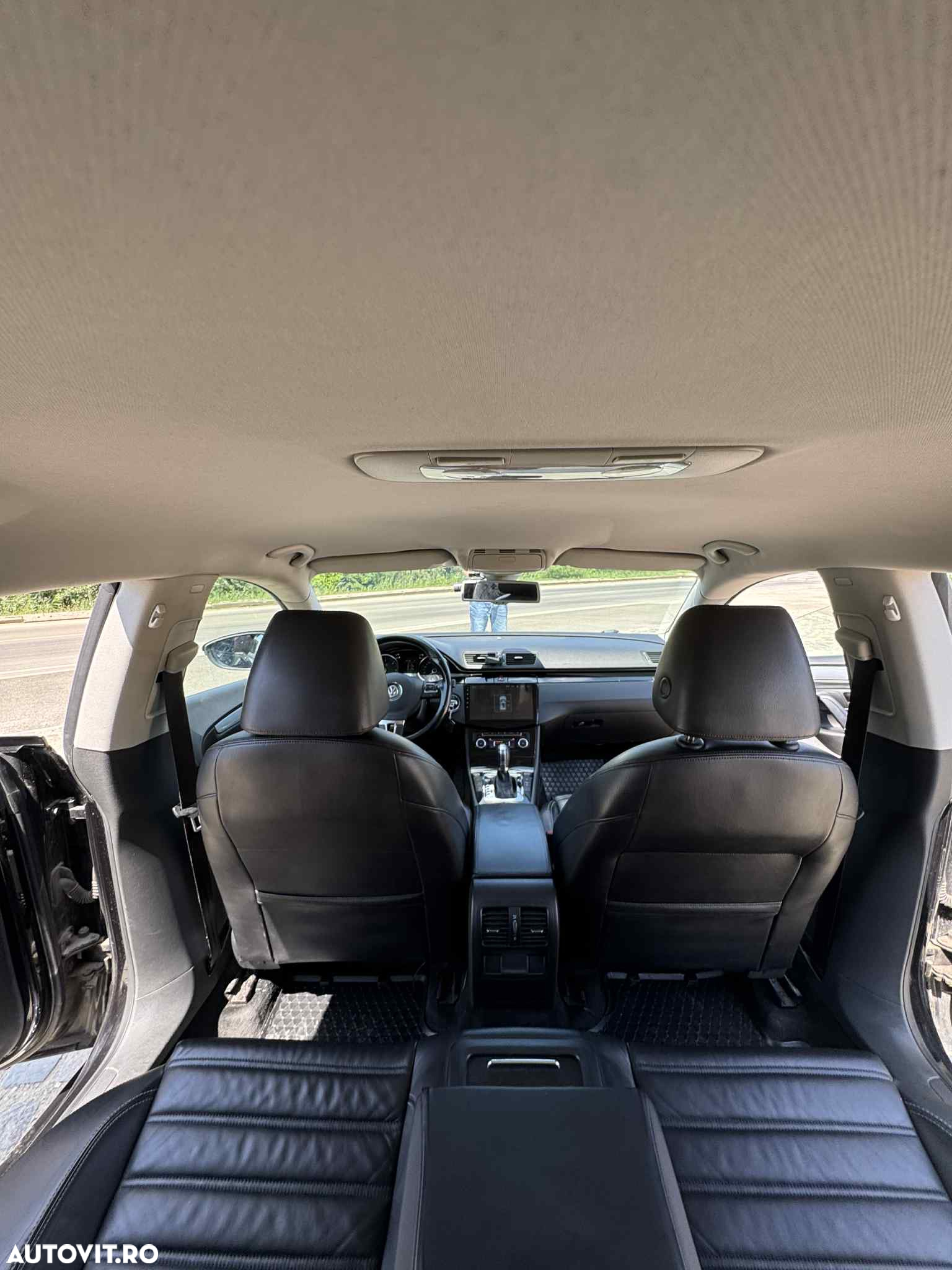Volkswagen Passat 2.0TDI Sportline DPF DSG - 25