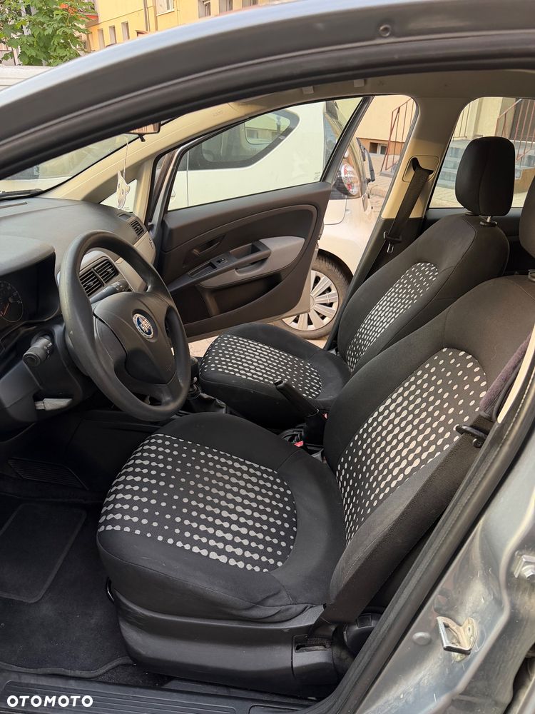 Fiat Grande Punto - 9