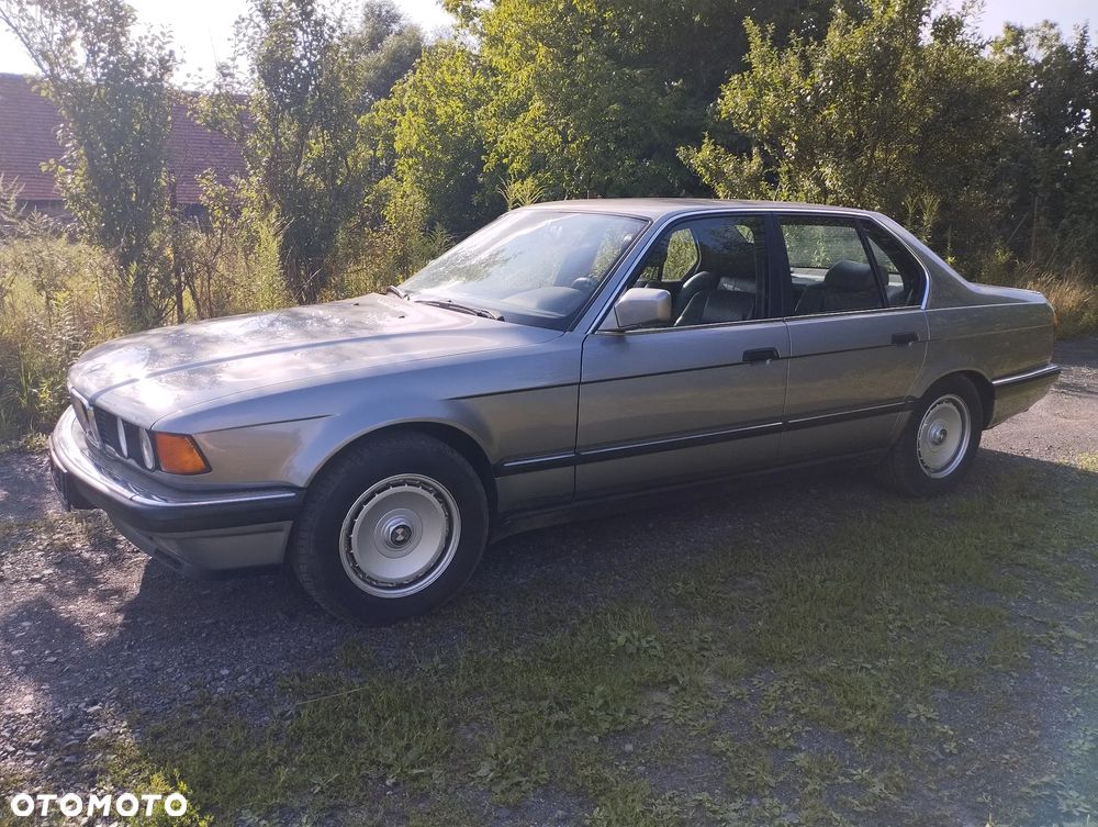 BMW Seria 7 750i - 2