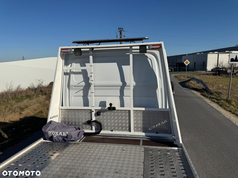 Mercedes-Benz Sprinter - 7