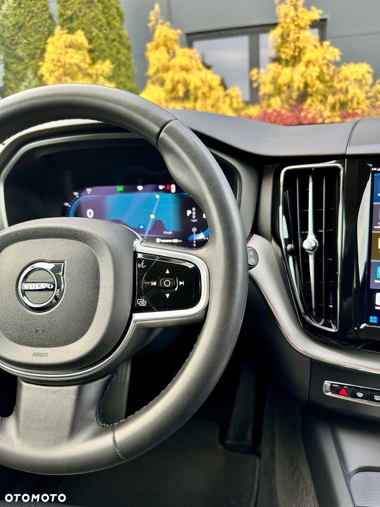 Volvo XC 60 B4 D Plus Bright - 34