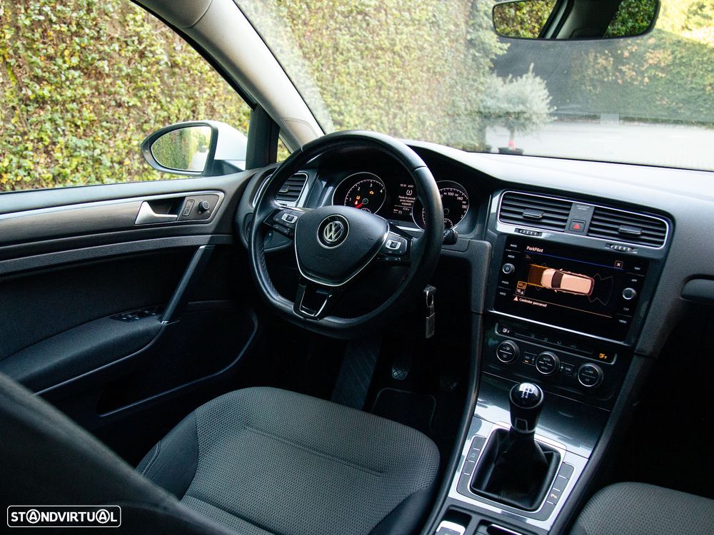 VW Golf Variant 1.6 TDi Confortline - 29