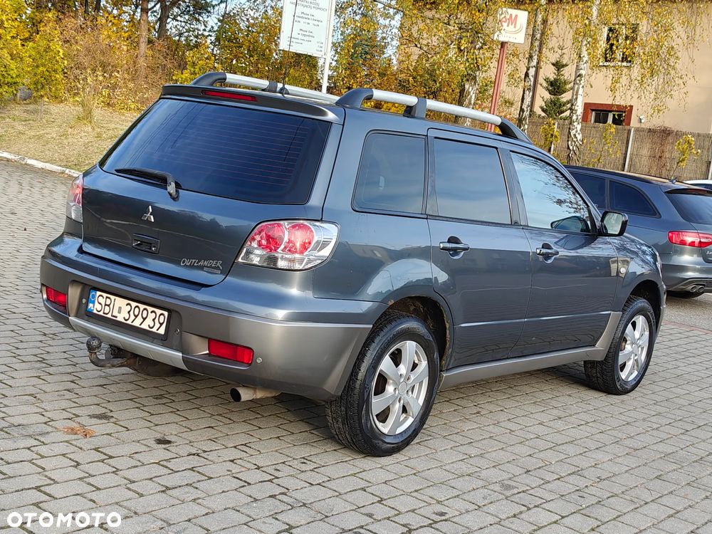 Mitsubishi Outlander 2.0 2WD Invite - 13