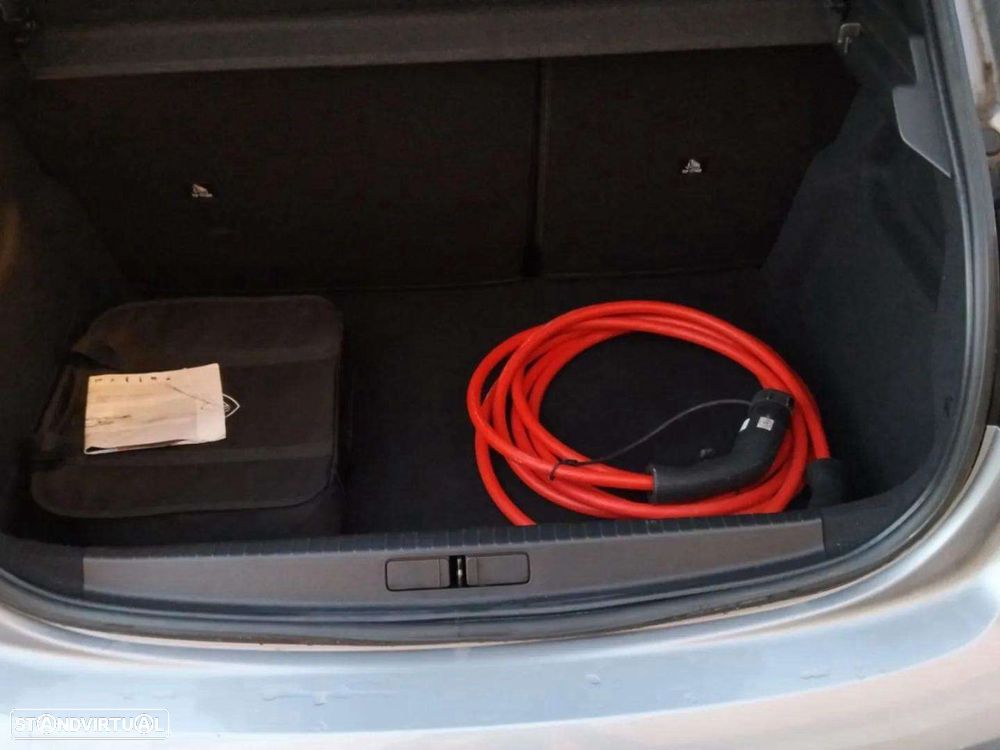 Peugeot e-208 50 kWh GT Pack - 14