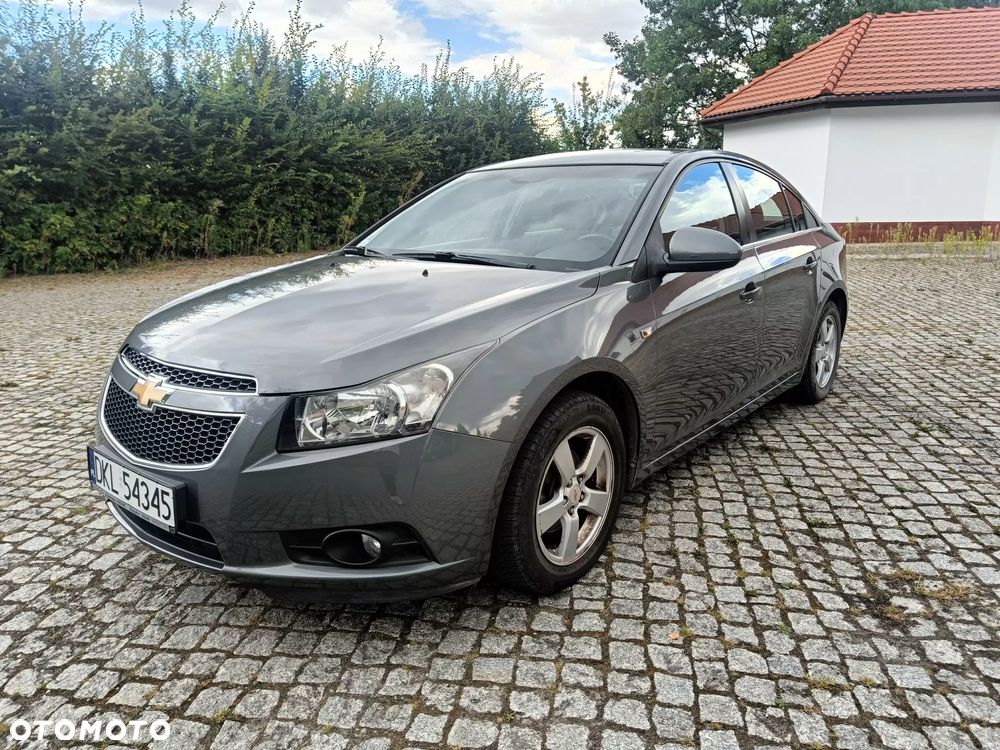 Chevrolet Cruze 1.6 - 3