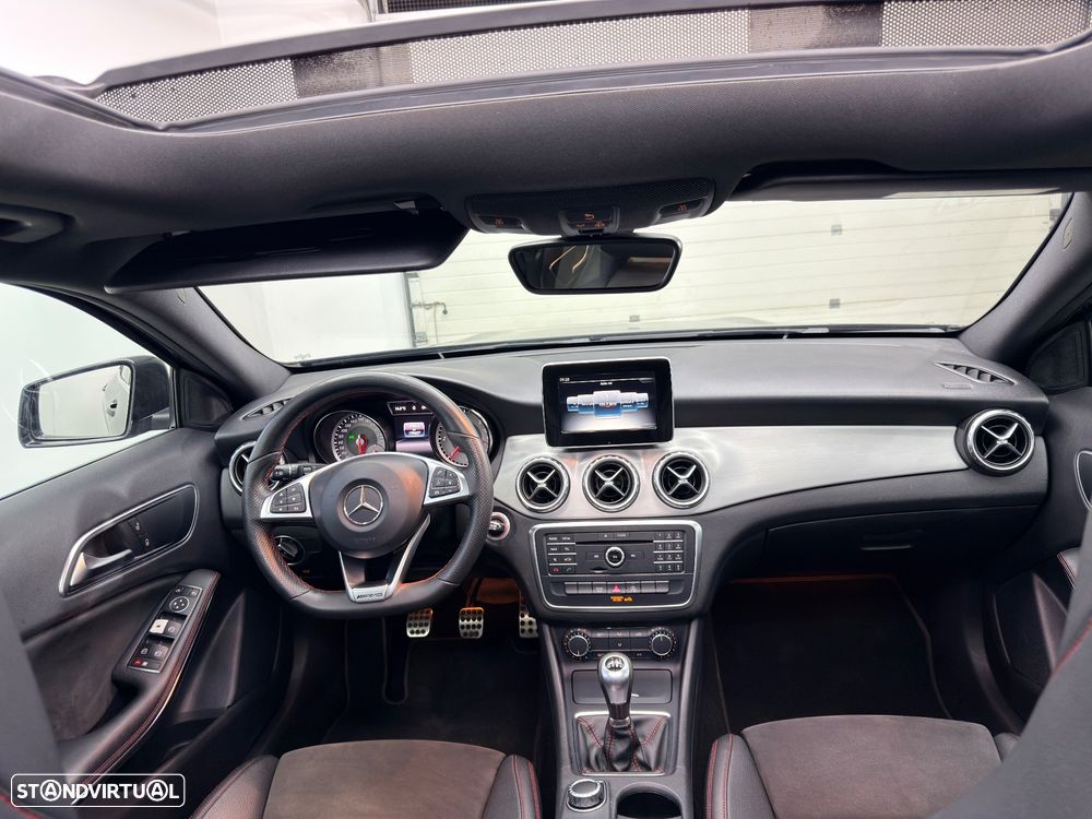 Mercedes-Benz GLA 180 d AMG Line - 23