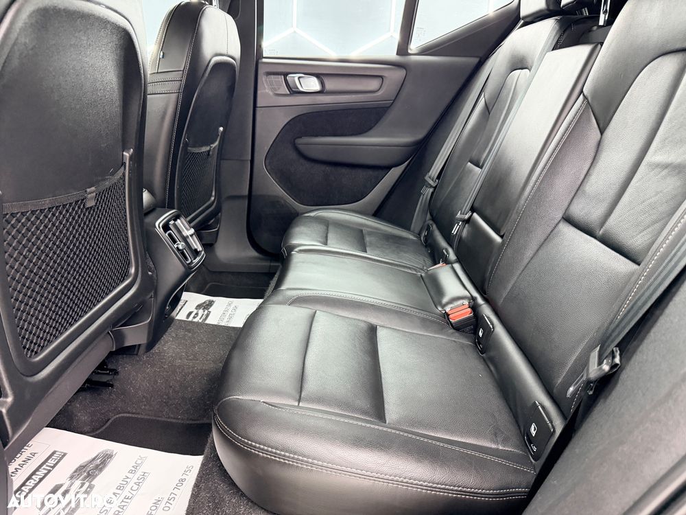 Volvo XC 40 D3 Geartronic Momentum Pro - 13