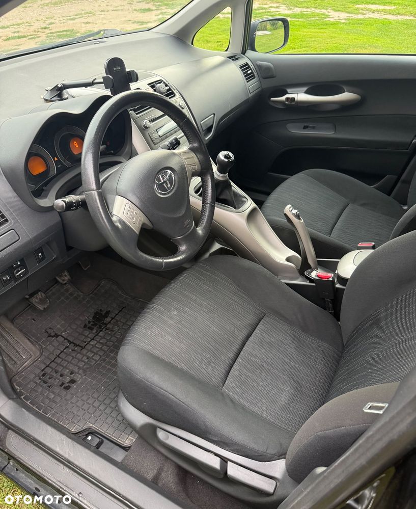 Toyota Auris 1.6 VVT-i Sol - 5