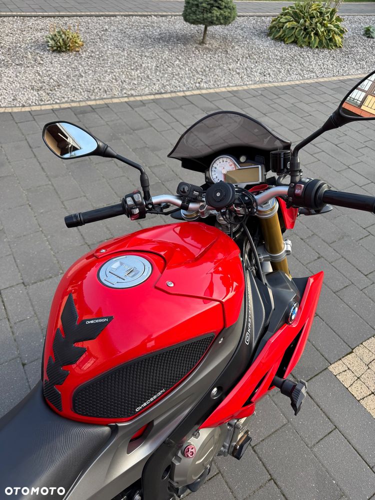 BMW S - 2
