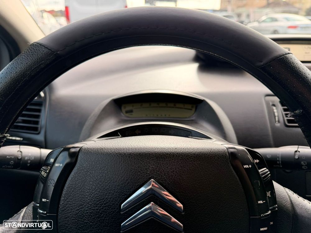 Citroën C4 1.4 16V VTR Pack - 29