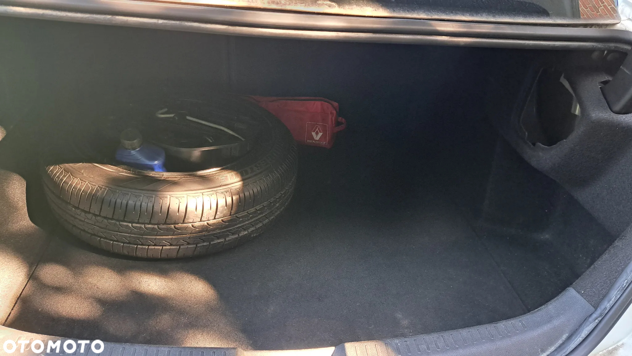Renault Megane 1.6 SCe Life - 9