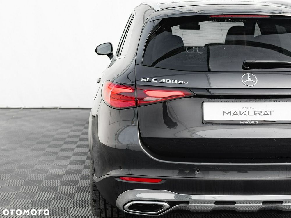 Mercedes-Benz GLC - 11