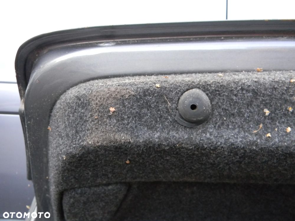 klapa bagażnika tył VW PASSAT B6 SEDAN szara - 10