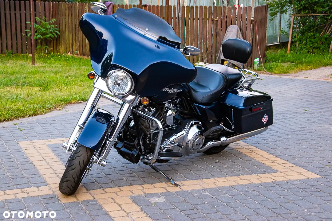 Harley-Davidson FLH Electra Glide - 34
