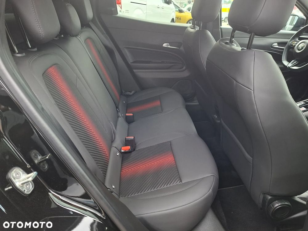 Alfa Romeo Junior 1.2 mHEV Ibrida Speciale eDCT - 11