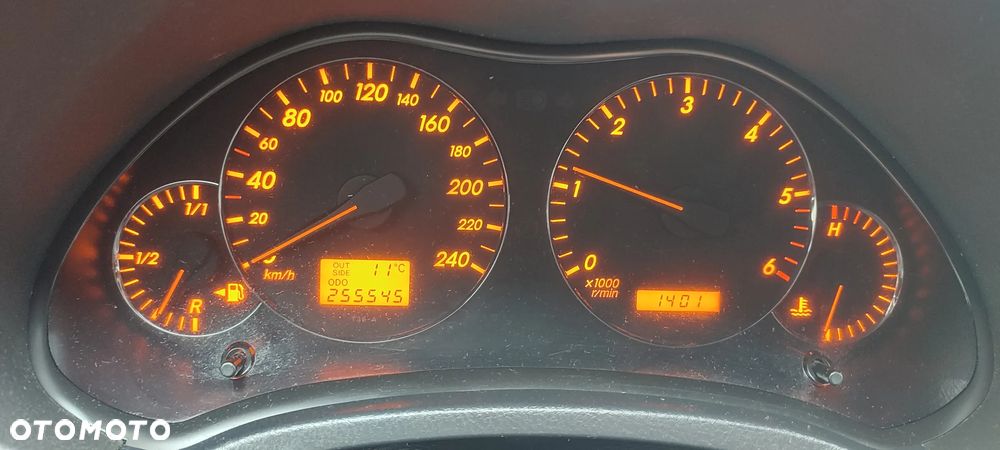 Toyota Avensis - 14