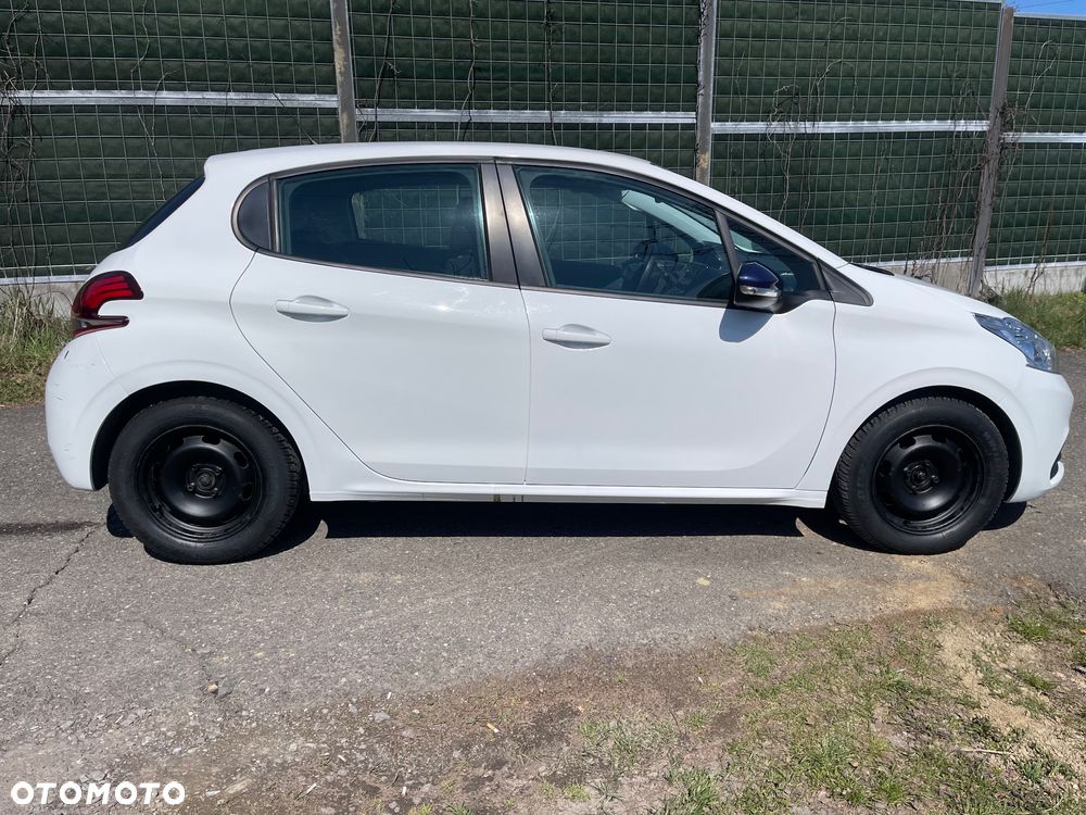 Peugeot 208 PureTech 68 Like - 4