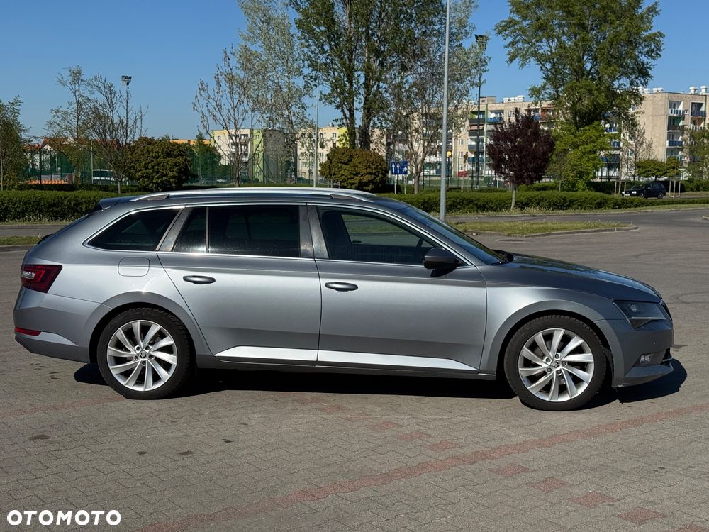 Skoda Superb 2.0 TDI 4x4 DSG Style - 5