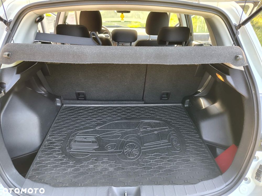 Mitsubishi ASX 1.6 Inform - 14