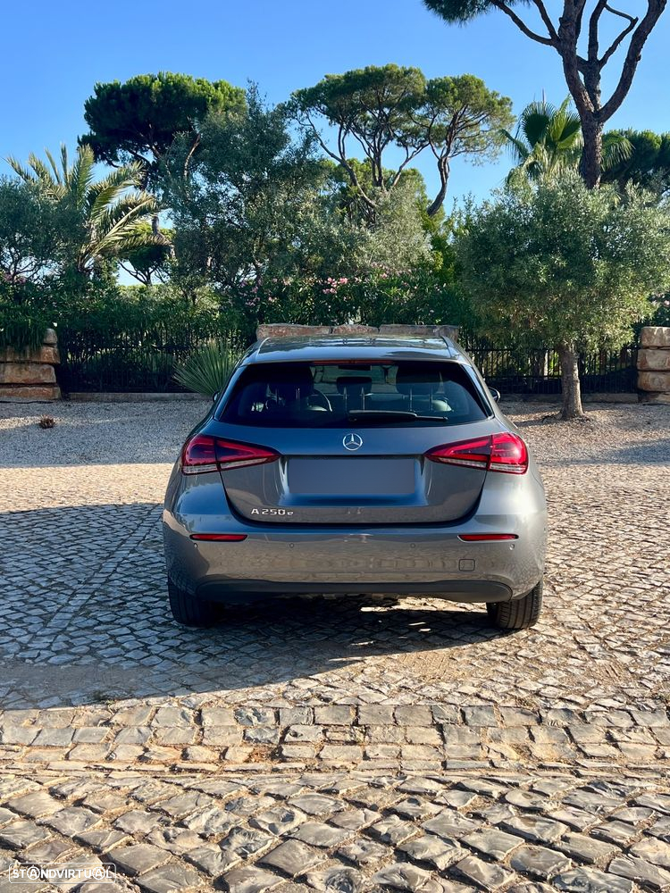 Mercedes-Benz A 250 e 8G-DCT Style - 2