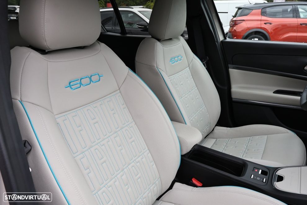 Fiat 600e 54 kWh La Prima - 13
