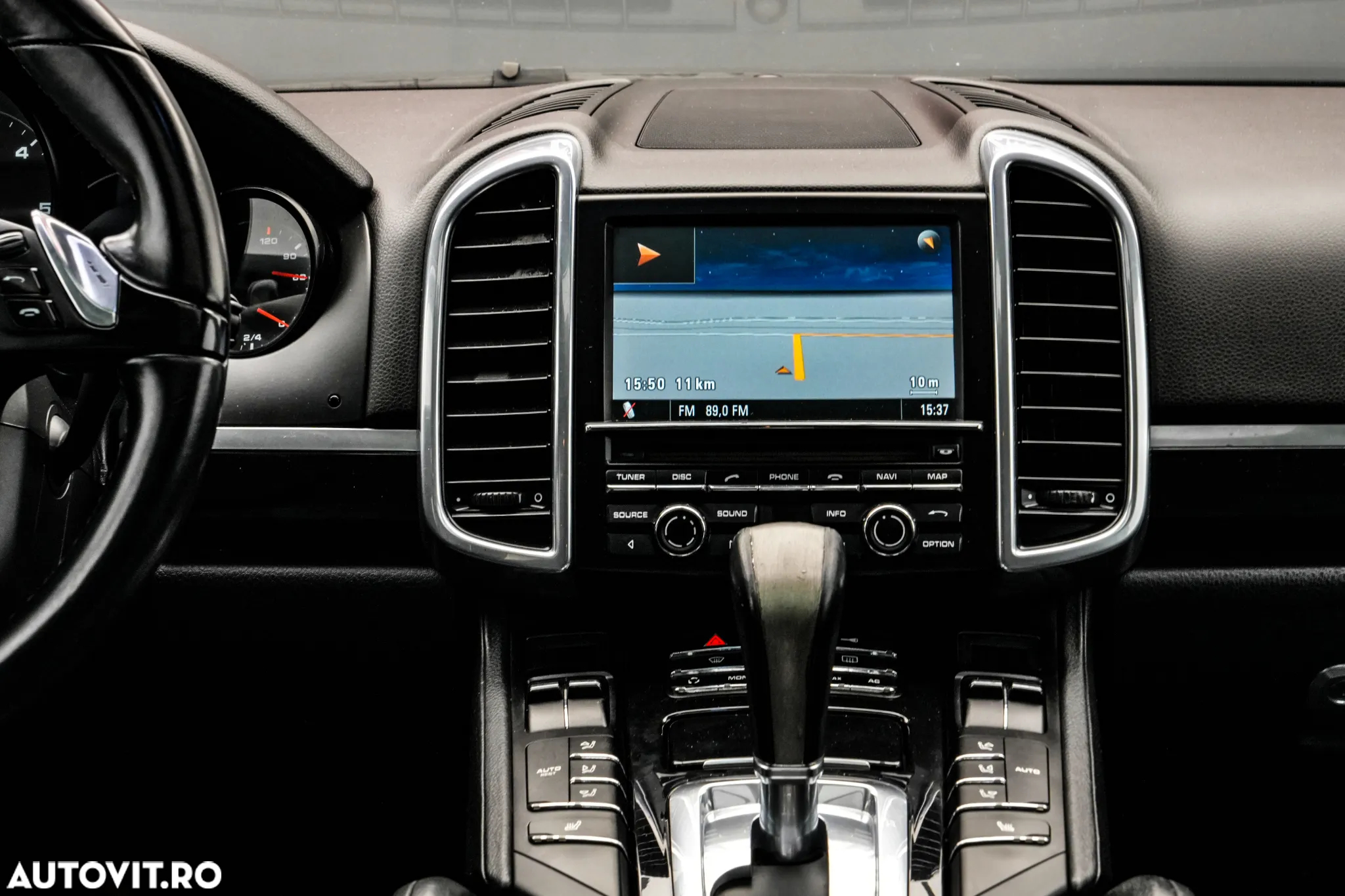Porsche Cayenne 3.0 L V6 - 18