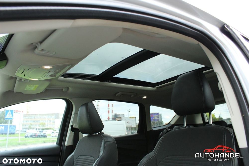 Ford Kuga - 22