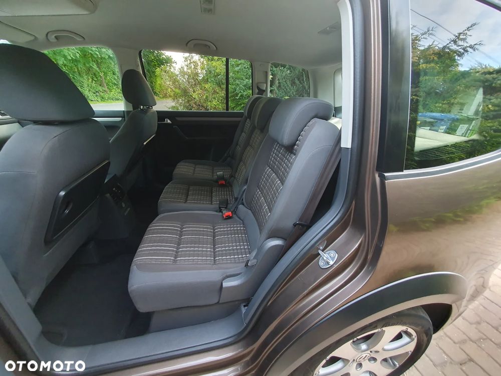 Volkswagen Touran 1.6 TDI DPF Cross - 11