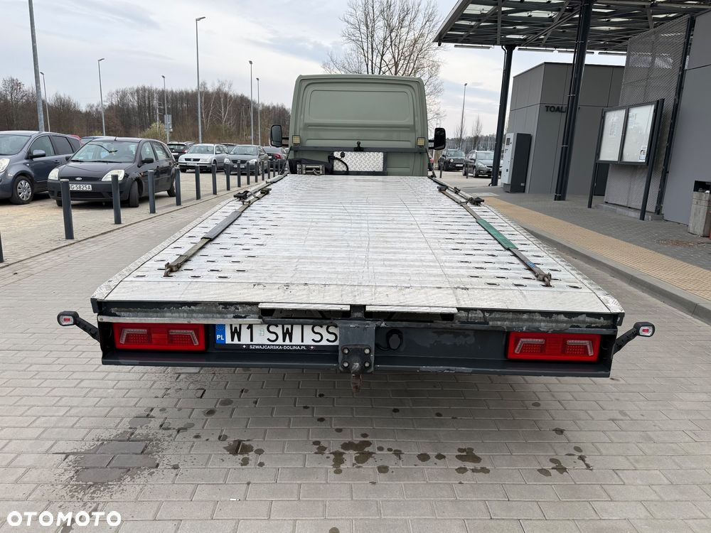 Mercedes-Benz Sprinter - 4