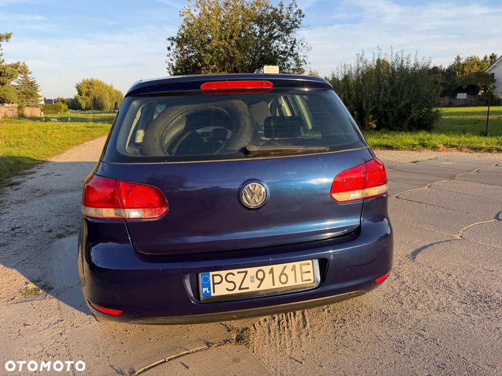 Volkswagen Golf 1.6 Comfortline - 16
