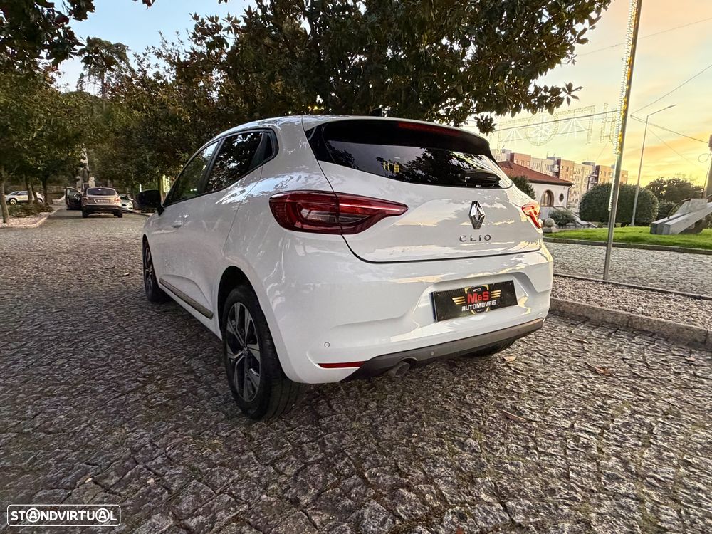 Renault Clio - 6