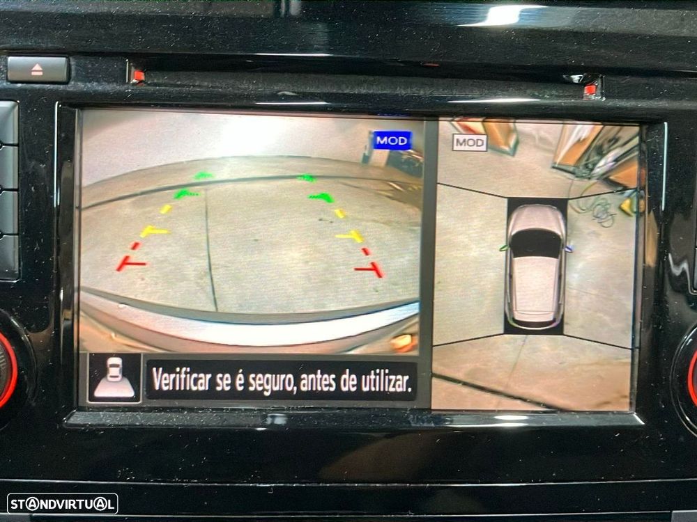 Nissan Qashqai 1.3 DIG-T N-Connecta J18 - 14