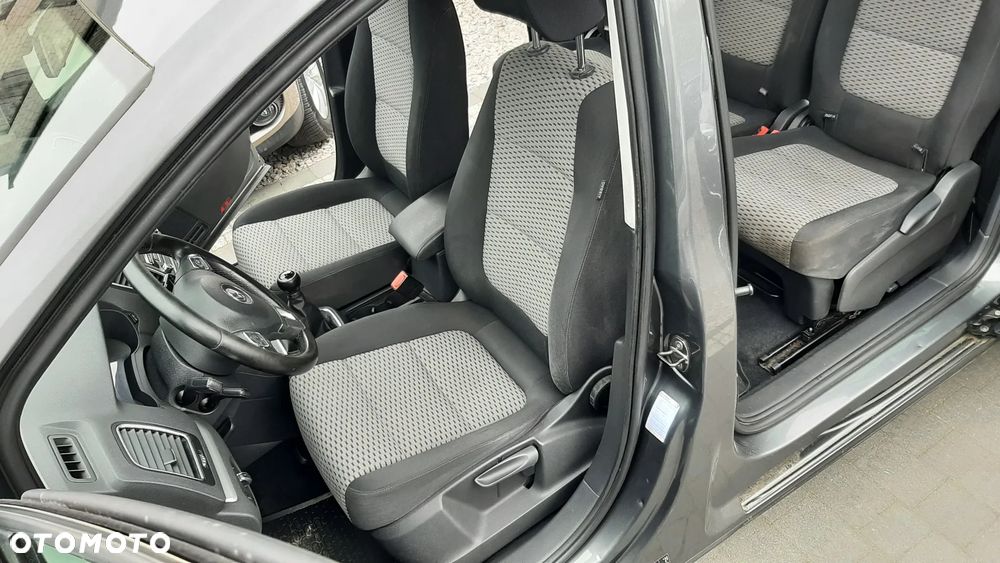 Volkswagen Sharan - 11